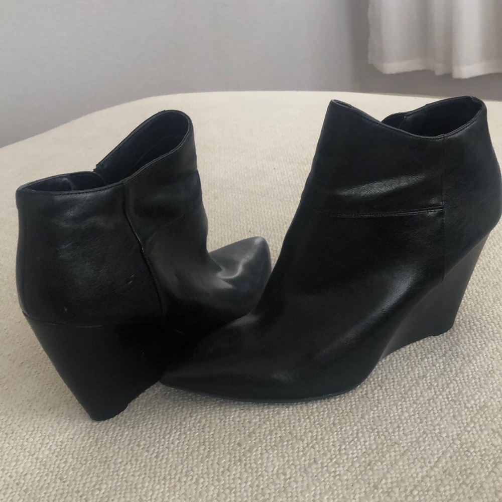 Black wedge booties - Picture 1 of 4